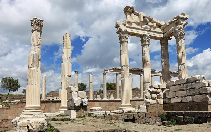 pergamon_bergama_rent_a_car